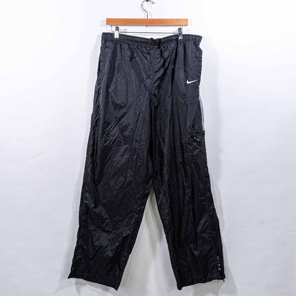 Nike Swoosh Cargo Windbreaker Pants Joggers Baggy XL VTG 90s Y2K Streetwear - Picture 1 of 7